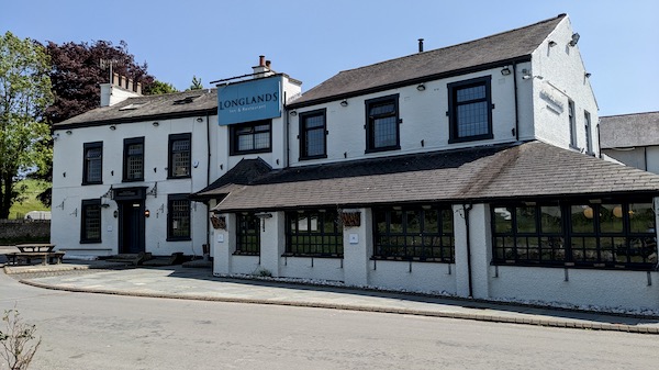 Exterior photo of the Longlands Hotel, Tewitfield