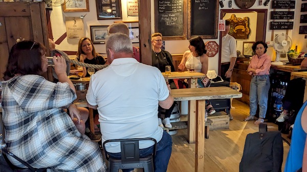 Interior photo of the Compass Alehouse, Gravesend