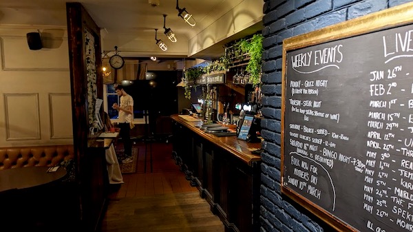 Interior photo of the Blue Bell Inn, Rothley