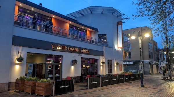 Interior photo of the Sir Daniel Arms, Swindon