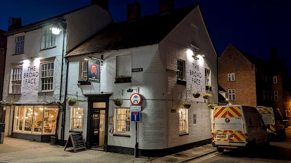 Exterior photo of the Broad Face, Abingdon