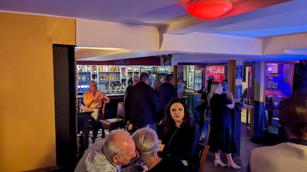 Interior photo of the Coach and Horses, Banbury