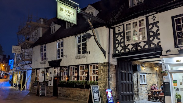 Exterior photo of Ye Olde Reine Deer Inn, Banbury